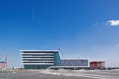 Büro- und Sozialgebäude Terminal House Wilhelmshaven, Fotograf: Olaf Mahlstedt